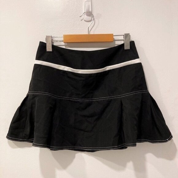 Black Mini Skirt with White Binding - Picture 3 of 3